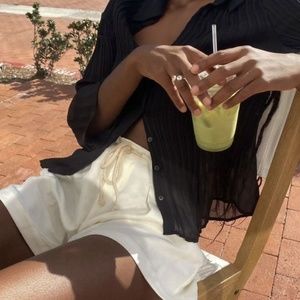 Professional stylist purging my finds